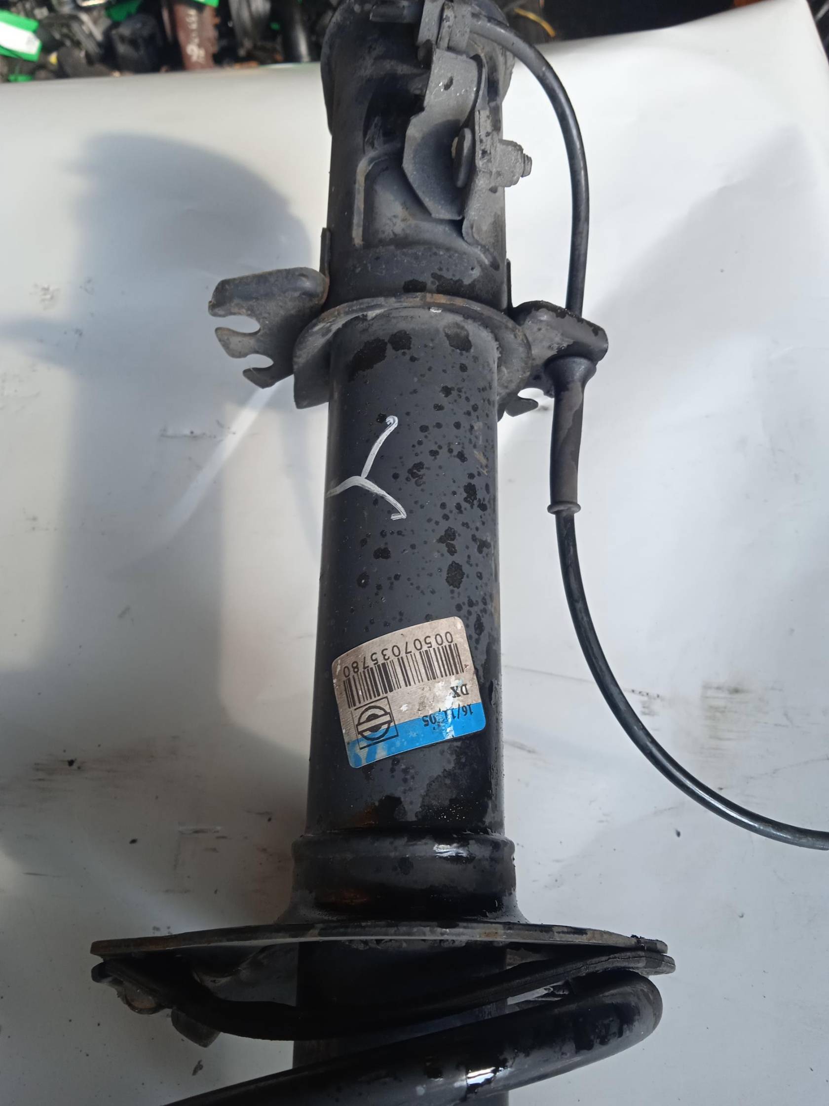 Ammortizzatore ant. dx.